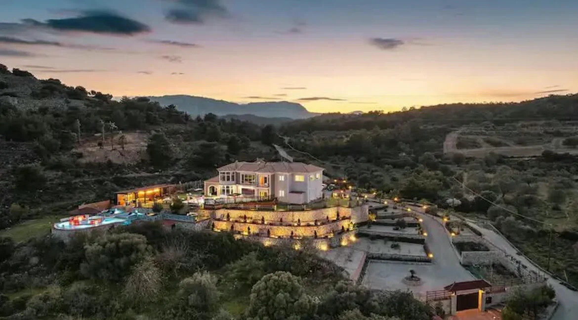 Luxury Villa with Sea View for Sale in Rhodes 4