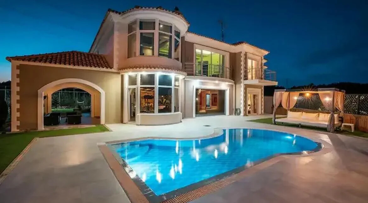 Luxury Villa with Sea View for Sale in Rhodes 47