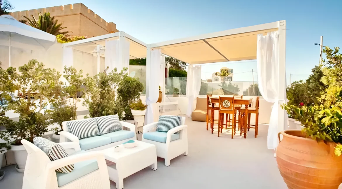 Luxury houses for sale in Santorini, Firostefani 1