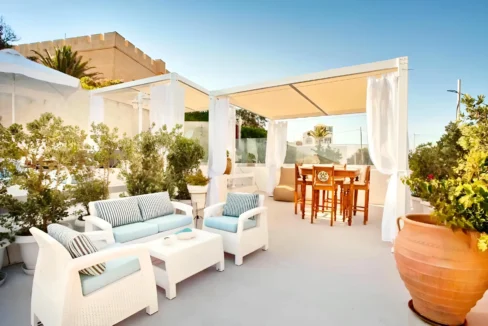 Luxury houses for sale in Santorini, Firostefani 1