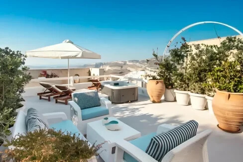 Luxury houses for sale in Santorini, Firostefani