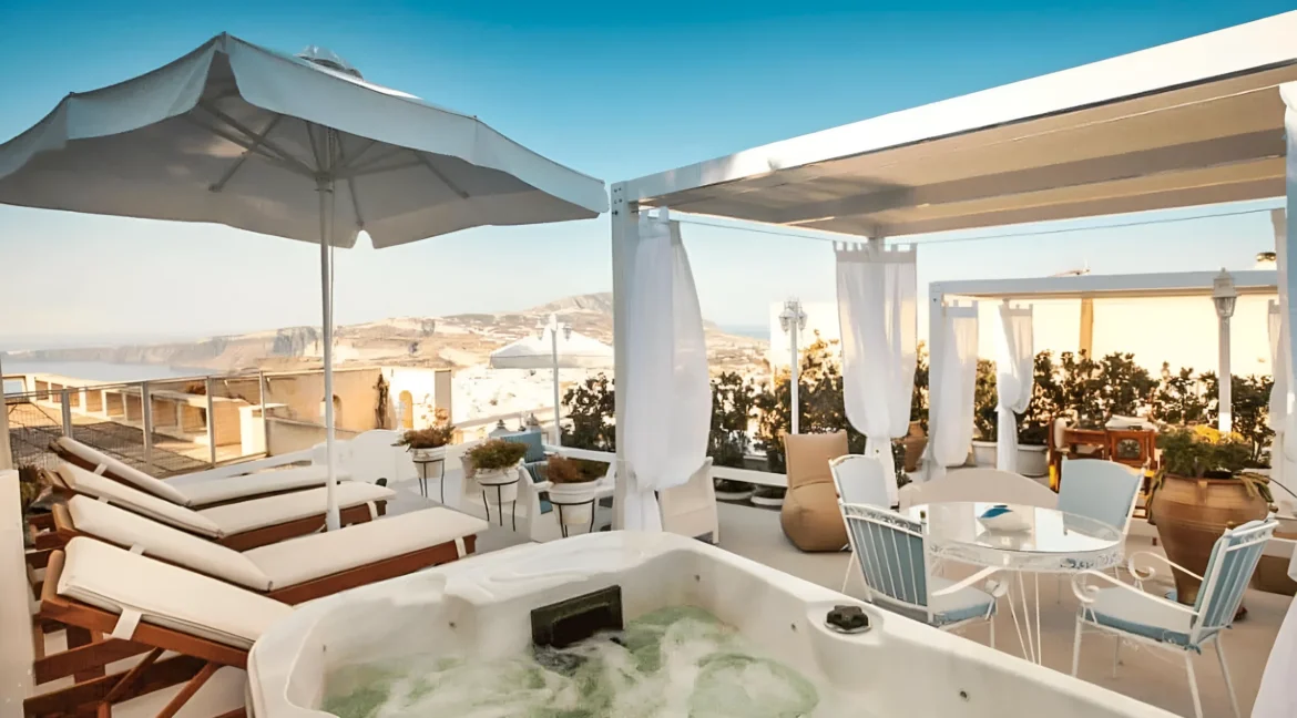 Luxury houses for sale in Santorini, Firostefani 15