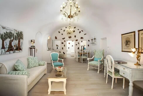 Luxury houses for sale in Santorini, Firostefani 16