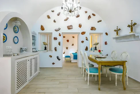 Luxury houses for sale in Santorini, Firostefani 21
