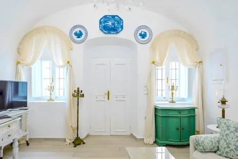 Luxury houses for sale in Santorini, Firostefani 25
