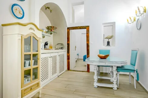 Luxury houses for sale in Santorini, Firostefani 27