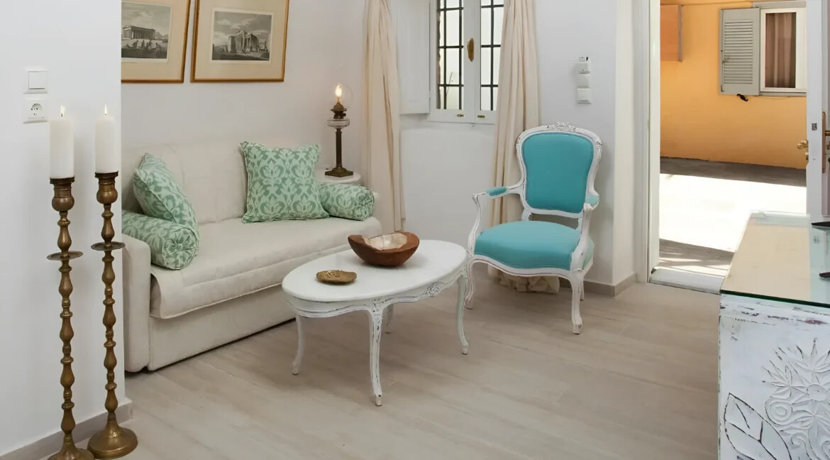 Luxury houses for sale in Santorini, Firostefani 7