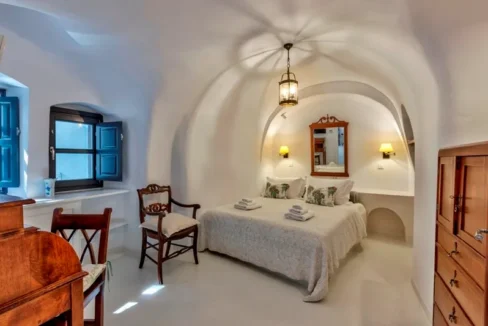 Property for Sale in Fira Santorini 5