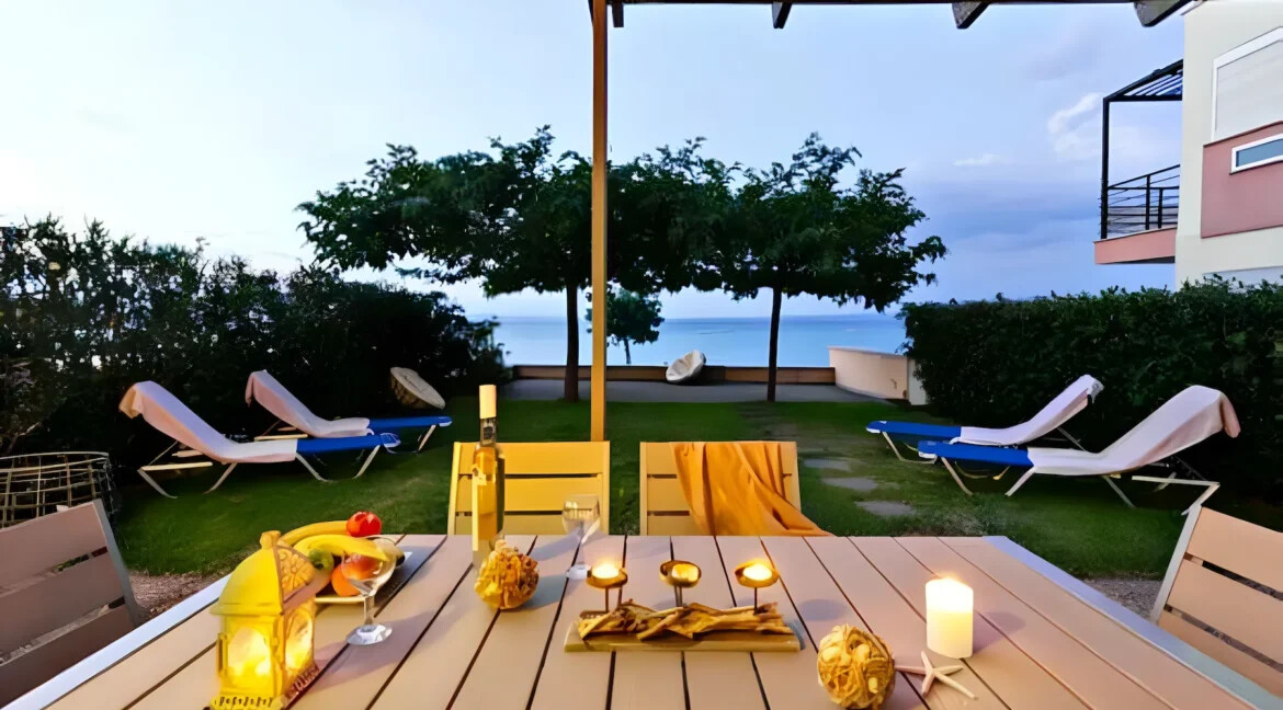 Seafront House Polychrono Halkidiki for sale 1