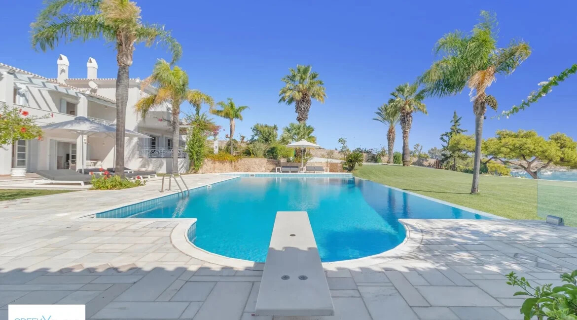 Seafront Luxury Villa at Porto Heli, Peloponnese 16