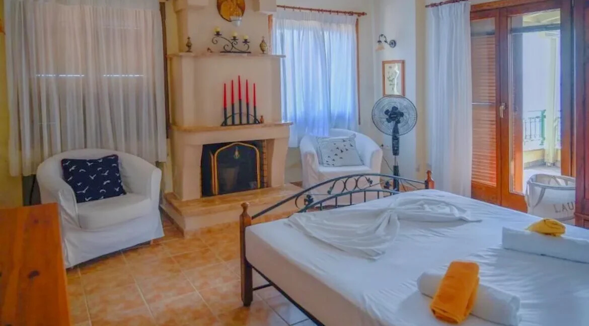 Seafront Villa for Sale Chalkidiki, Nea Roda 18