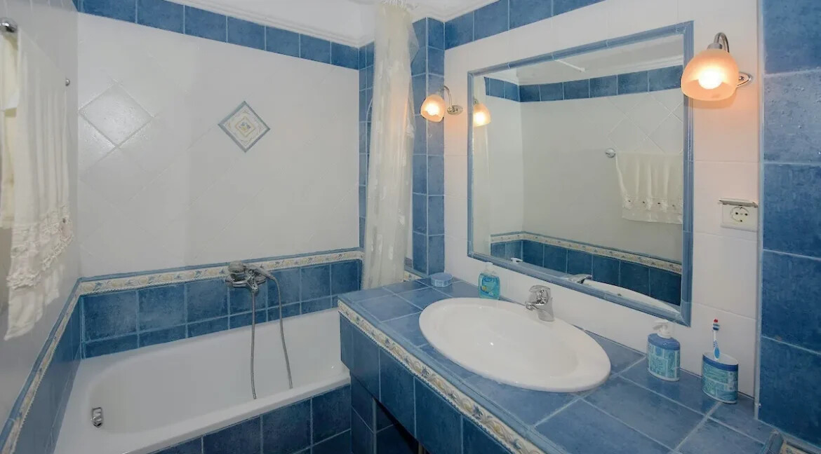 Seafront Villa for Sale Chalkidiki, Nea Roda 32