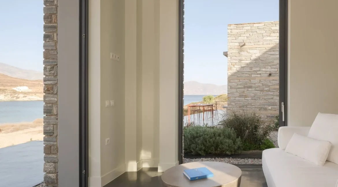 Seafront property in Karystos, Evia 1