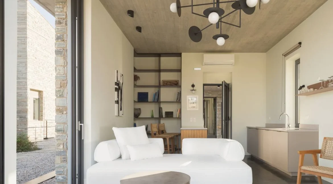 Seafront property in Karystos, Evia 2