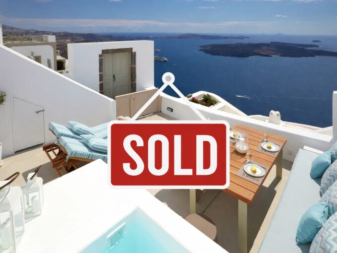 Stunning Cave House for Sale in Imerovigli, Santorini