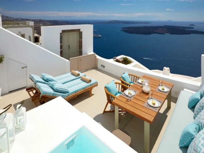 Stunning Cave House for Sale in Imerovigli, Santorini