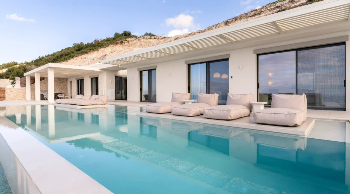 Stunning Cliffside Villa for sale at Lefkada, Above Kathisma Beach 30