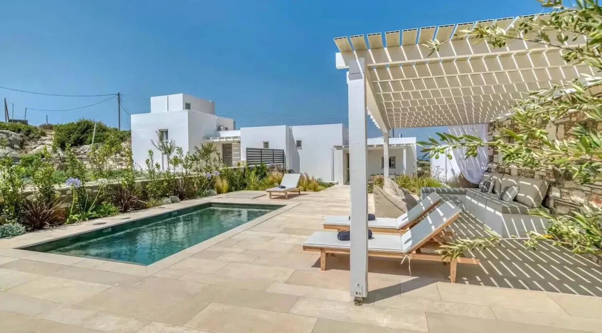 Villa for Sale Paros, Luxurious Two-Bedroom Residence 10