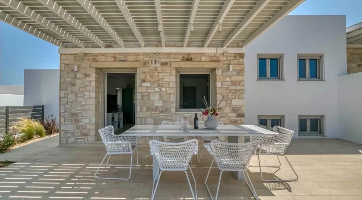 Villa for Sale Paros, Luxurious Two-Bedroom Residence 12