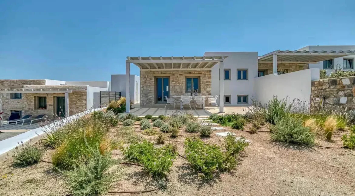 Villa for Sale Paros, Luxurious Two-Bedroom Residence 13