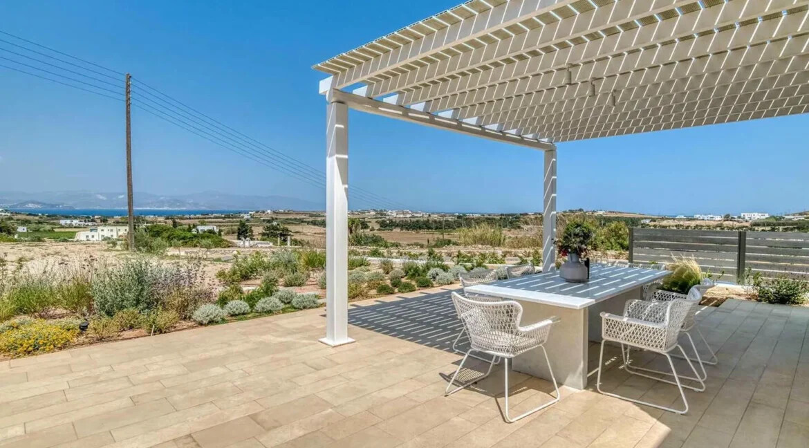 Villa for Sale Paros, Luxurious Two-Bedroom Residence 15