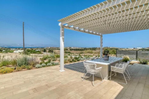 Villa for Sale Paros, Luxurious Two-Bedroom Residence 15