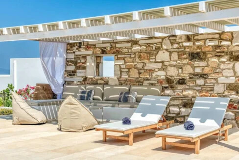 Villa for Sale Paros, Luxurious Two-Bedroom Residence 16