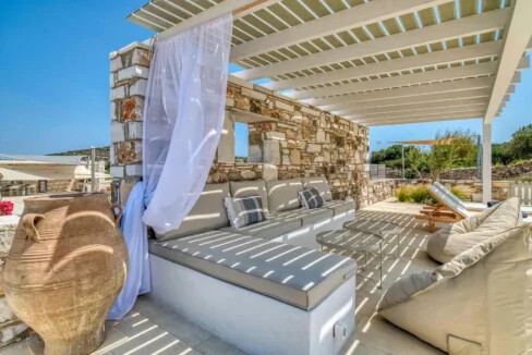 Villa for Sale Paros, Luxurious Two-Bedroom Residence 17