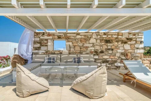 Villa for Sale Paros, Luxurious Two-Bedroom Residence 19