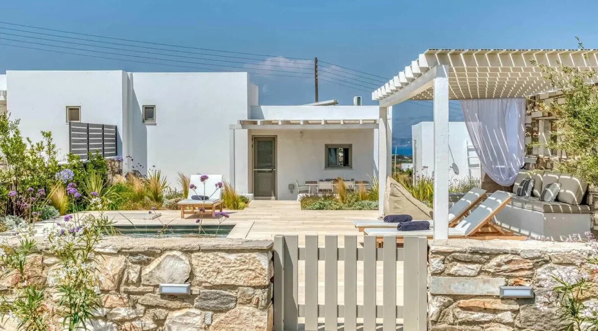 Villa for Sale Paros, Luxurious Two-Bedroom Residence 21