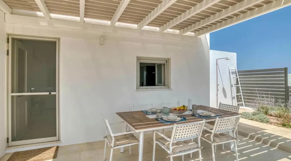 Villa for Sale Paros, Luxurious Two-Bedroom Residence 23