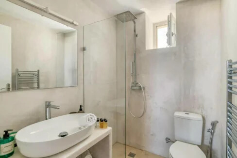 Villa for Sale Paros, Luxurious Two-Bedroom Residence 29