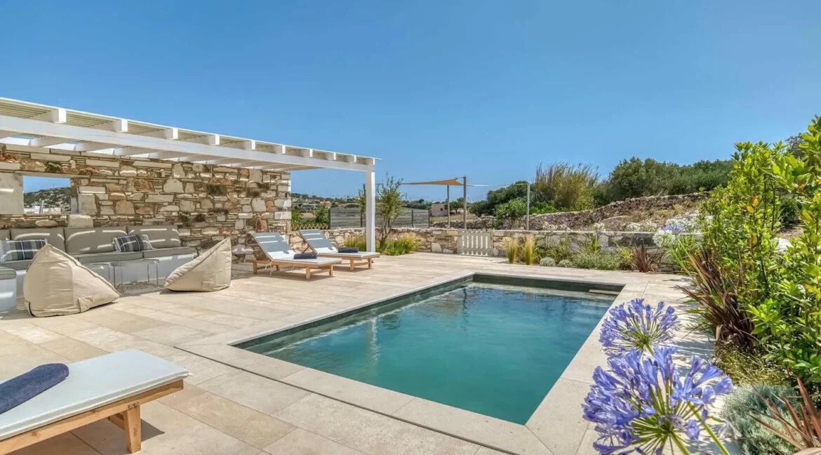 Villa for Sale Paros, Luxurious Two-Bedroom Residence 3
