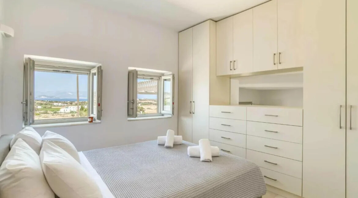 Villa for Sale Paros, Luxurious Two-Bedroom Residence 35