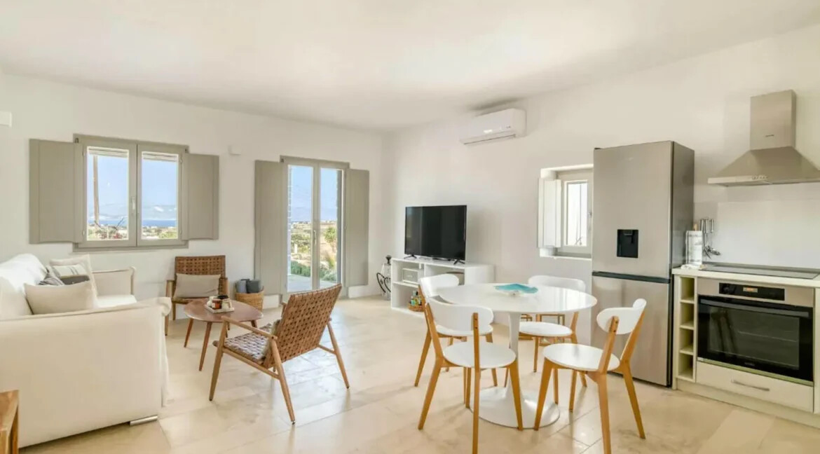 Villa for Sale Paros, Luxurious Two-Bedroom Residence 40