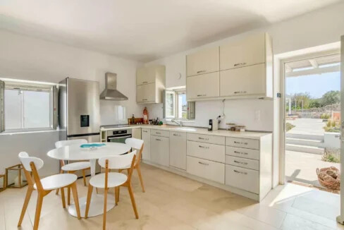 Villa for Sale Paros, Luxurious Two-Bedroom Residence 41