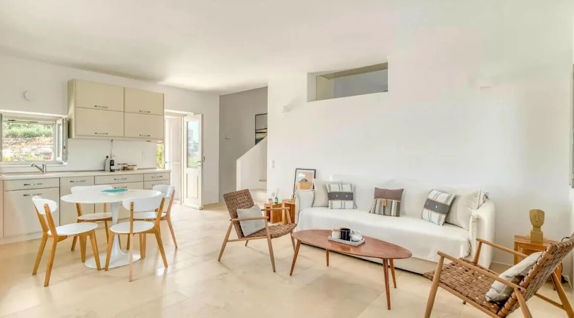 Villa for Sale Paros, Luxurious Two-Bedroom Residence 44
