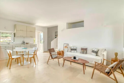 Villa for Sale Paros, Luxurious Two-Bedroom Residence 44