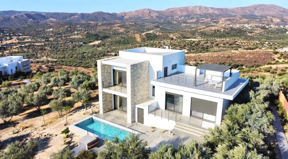 Villa for sale in South Crete Greece 1