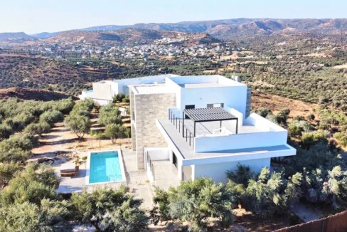 Villa for sale in South Crete Greece 3