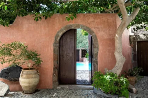 Villa with Private Pool in Megalochori Santorini 2