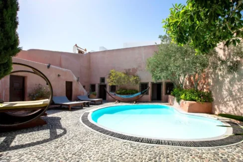 Villa with Private Pool in Megalochori Santorini 3