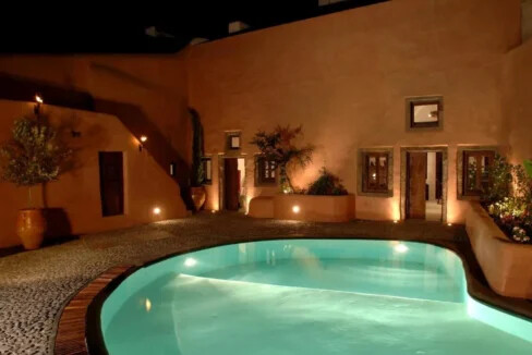 Villa with Private Pool in Megalochori Santorini 7