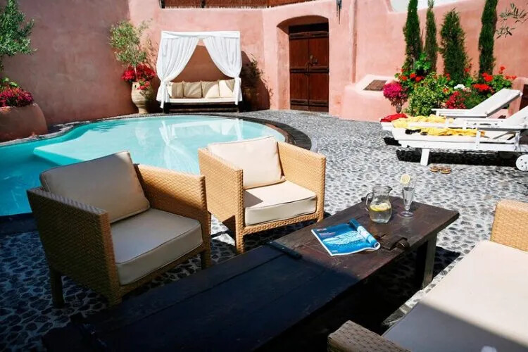 Villa with Private Pool in Megalochori Santorini 8
