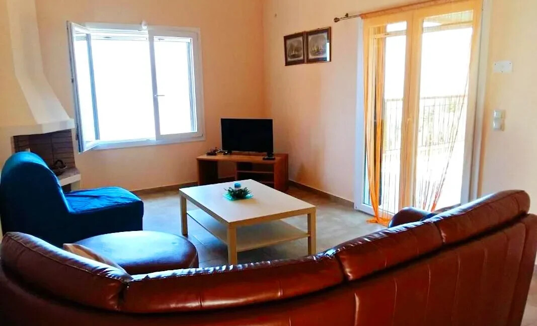 Villa with sea view for Sale in Lefkada 4