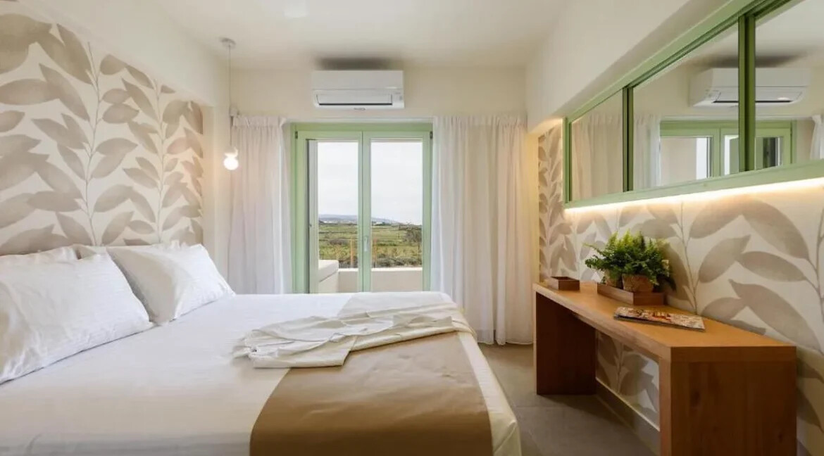 Villas with Private Pools for Sale Naxos Mikri Vigla 10