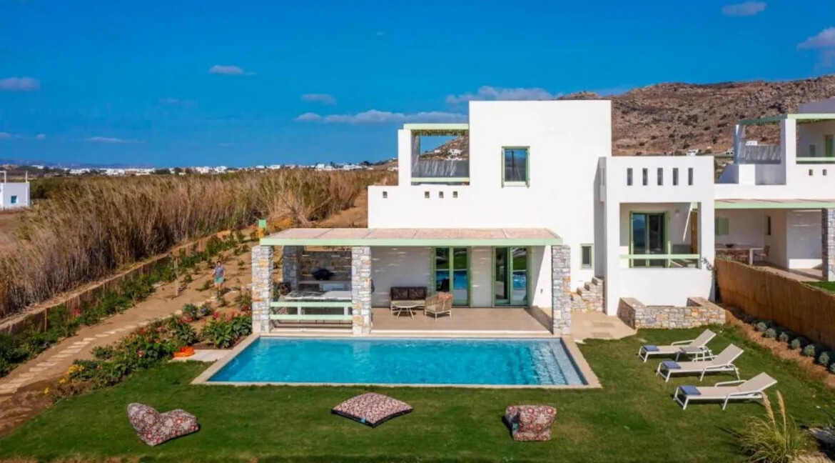 Villas with Private Pools for Sale Naxos Mikri Vigla 13