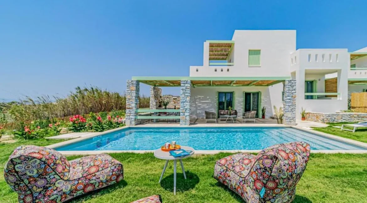 Villas with Private Pools for Sale Naxos Mikri Vigla 15