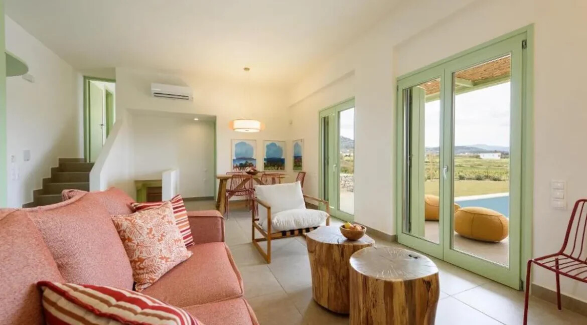 Villas with Private Pools for Sale Naxos Mikri Vigla 18