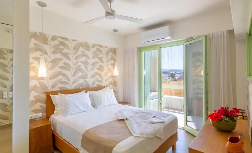 Villas with Private Pools for Sale Naxos Mikri Vigla 24